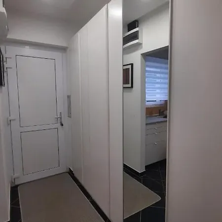 Apartment Disztingvalt Apartman, Free Garage *