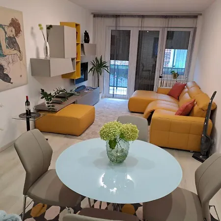 Appartement Disztingvalt Apartman, Free Garage *